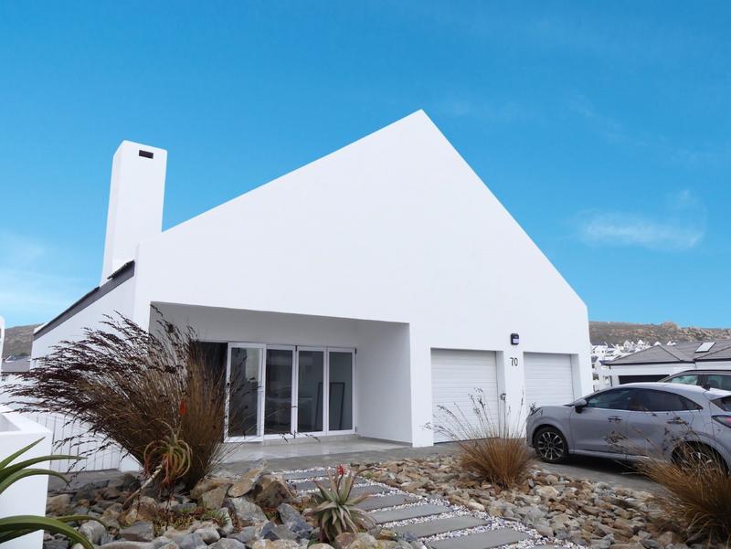 3 Bedroom Property for Sale in Sandy Point Western Cape